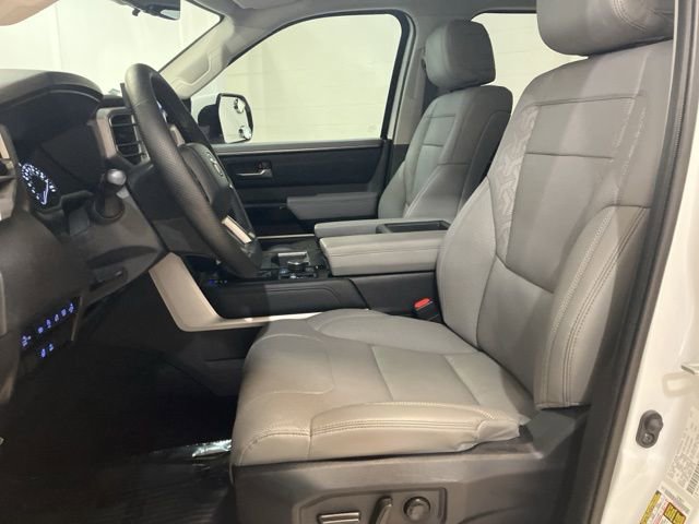 Used 2023 Toyota Tundra Limited AWD/4WD image 11