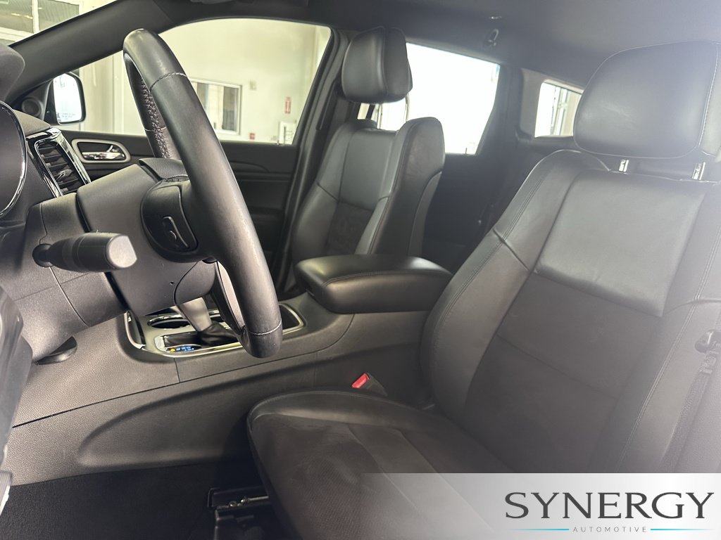 Used 2020 Jeep Grand Cherokee Altitude RWD image 23