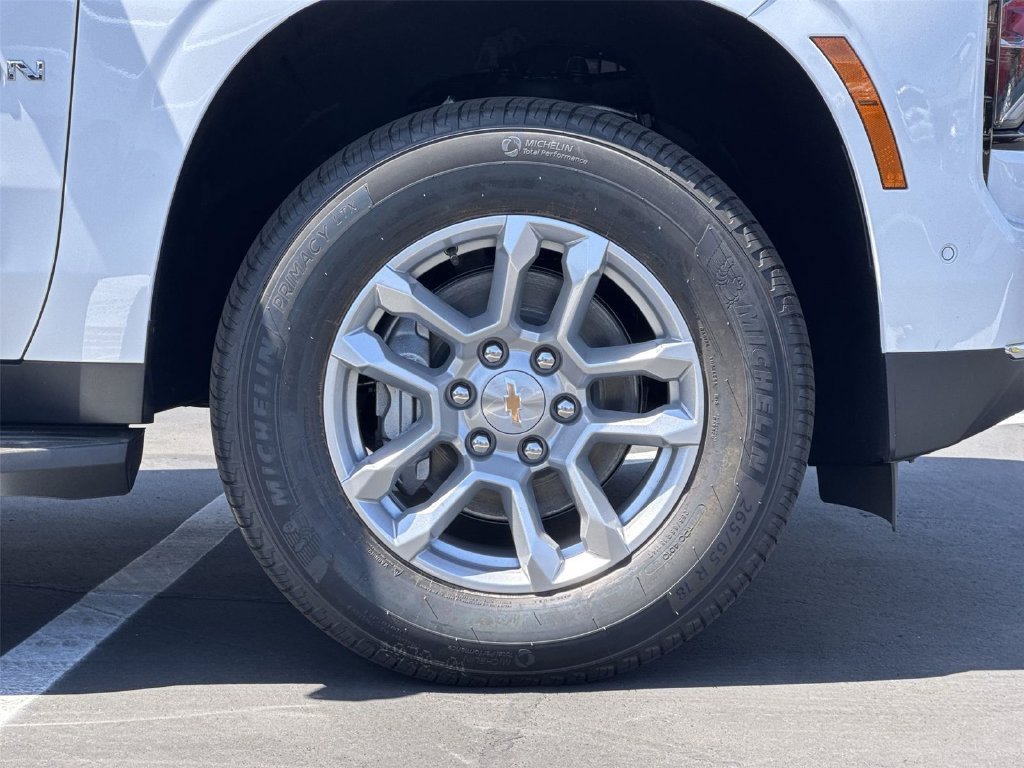 New 2026 Chevrolet Suburban LS RWD image 36