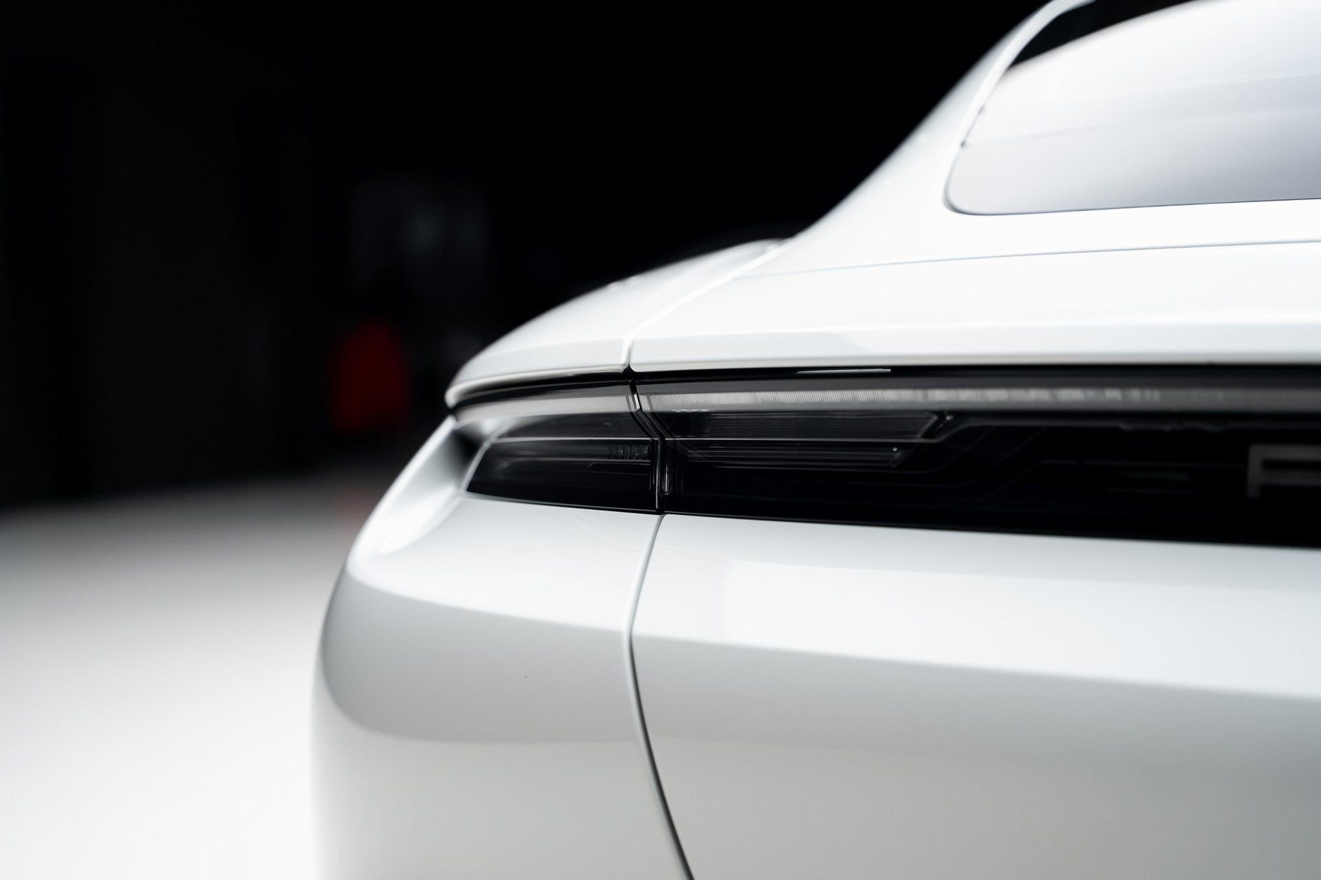 Used 2022 Porsche Taycan image 28