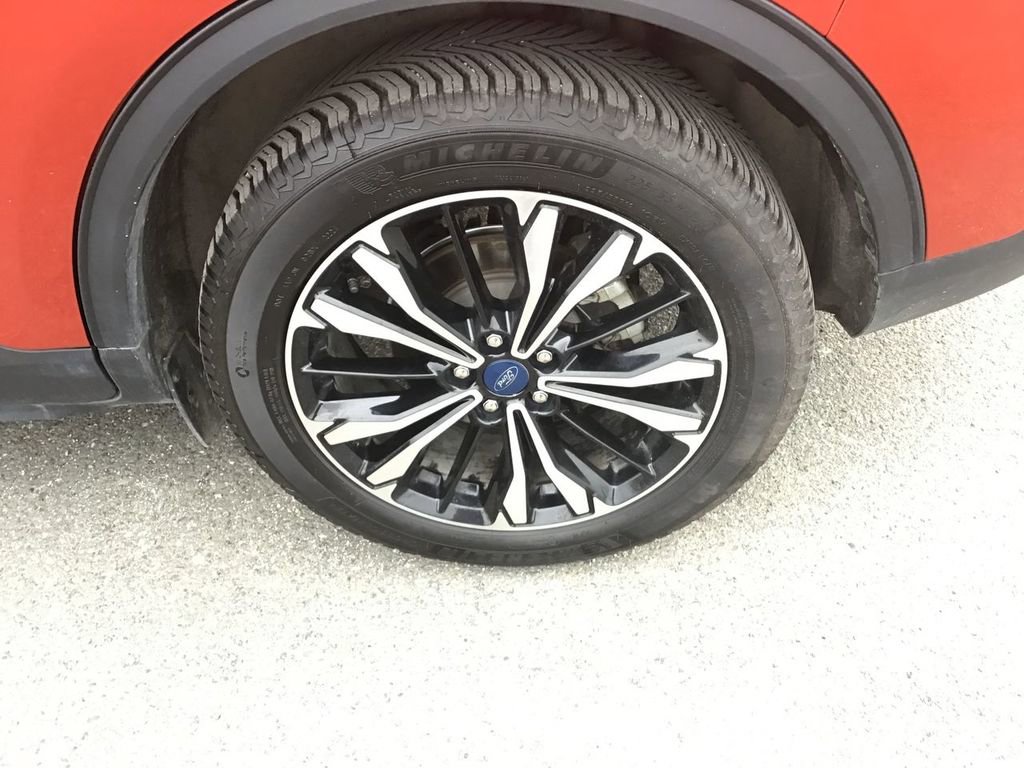 Used 2022 Ford Escape SEL w/ SEL Stealth AWD Package image 10