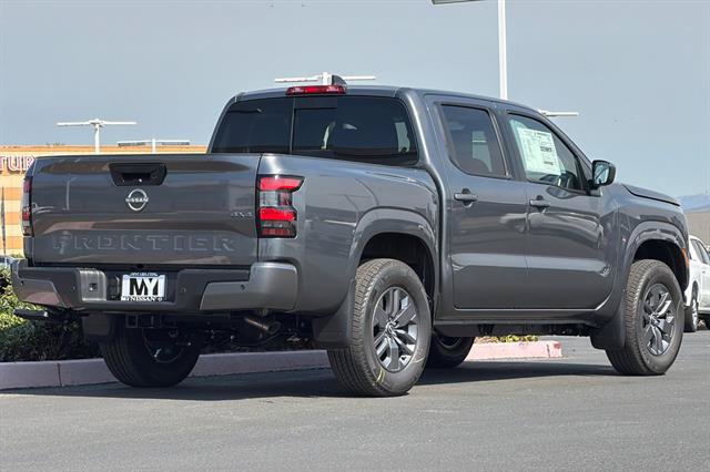 New 2026 Nissan Frontier SV w/ Tow Package AWD/4WD image 4