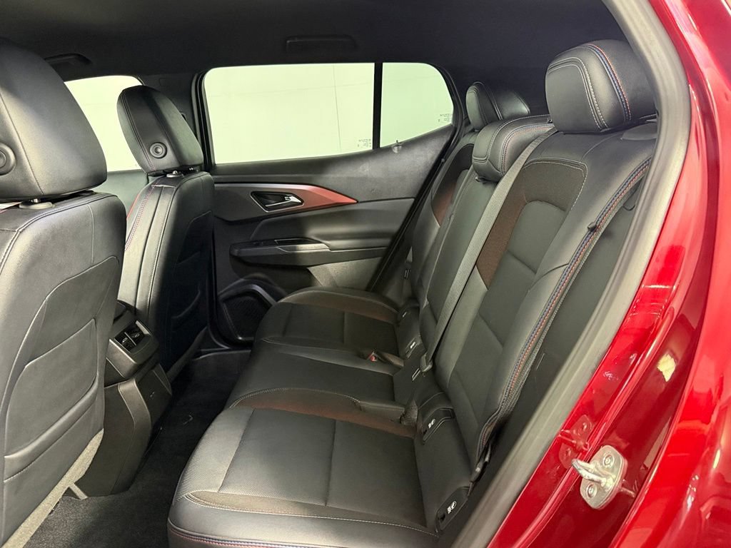 Used 2025 Chevrolet Equinox EV RS FWD image 17