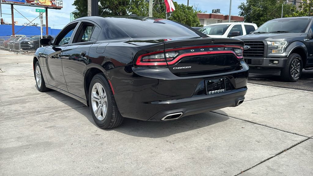 Used 2022 Dodge Charger SXT w/ Leather Interior Group RWD image 11