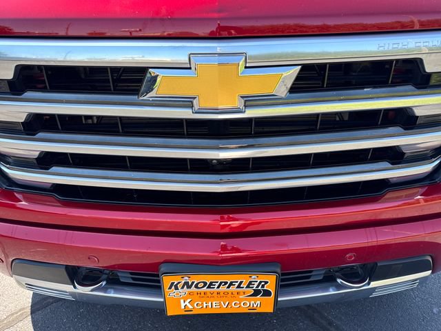 Used 2025 Chevrolet Silverado 1500 High Country AWD/4WD image 32