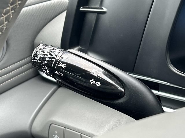 Certified 2025 Hyundai Elantra Sport FWD image 29