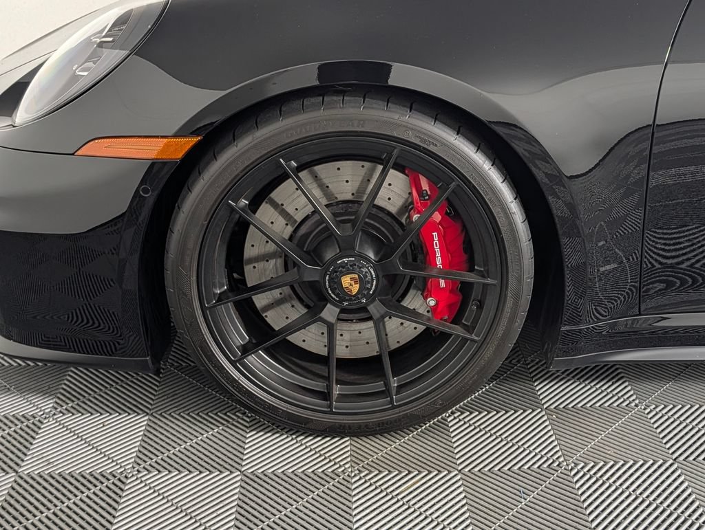 Certified 2026 Porsche 911 Carrera GTS RWD image 11