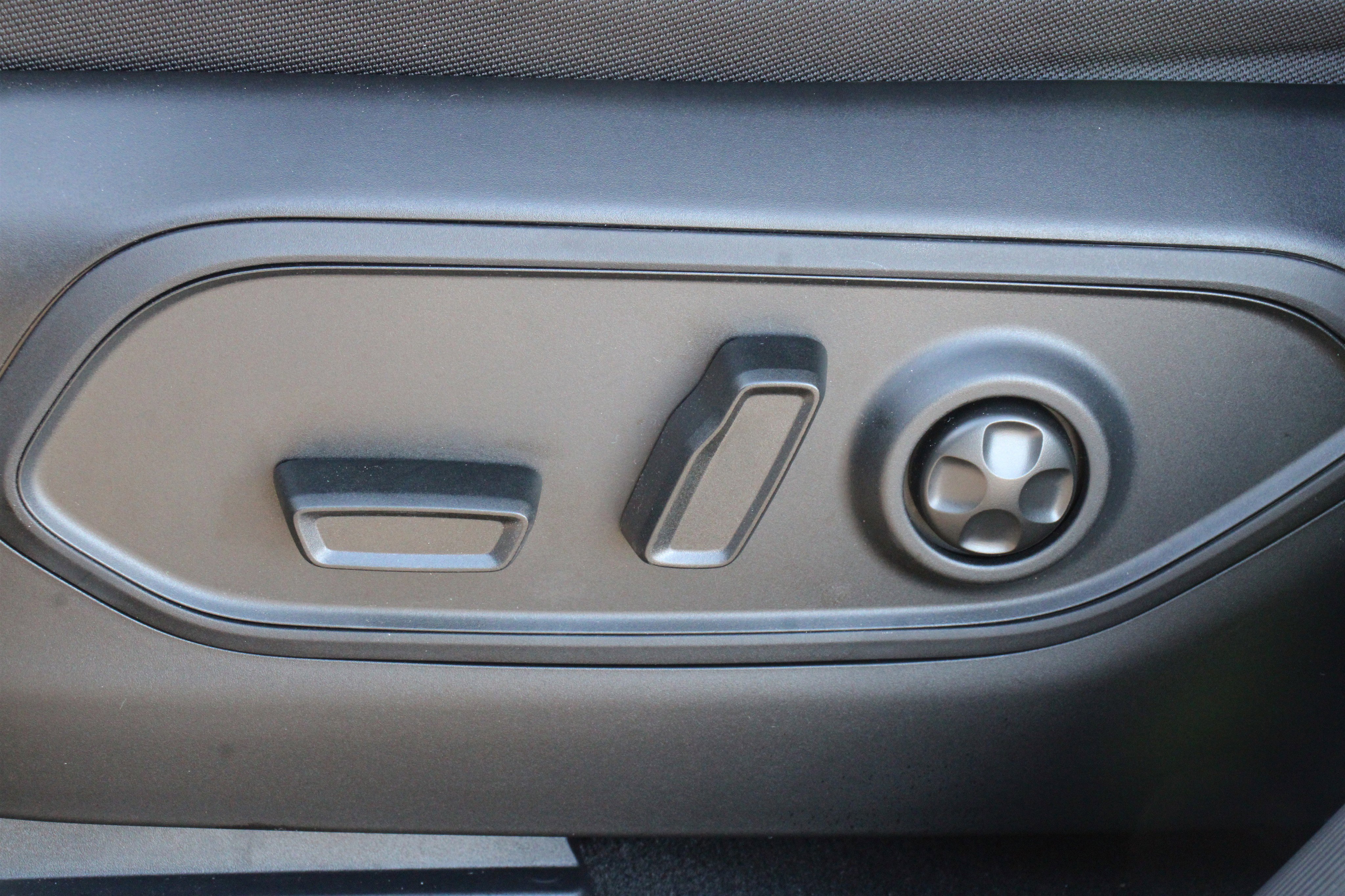 New 2026 Jeep Grand Cherokee Limited image 4