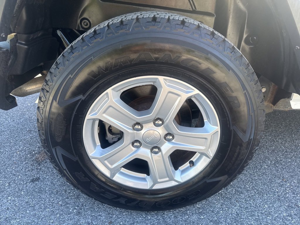Used 2019 Jeep Wrangler Unlimited Sport S image 12