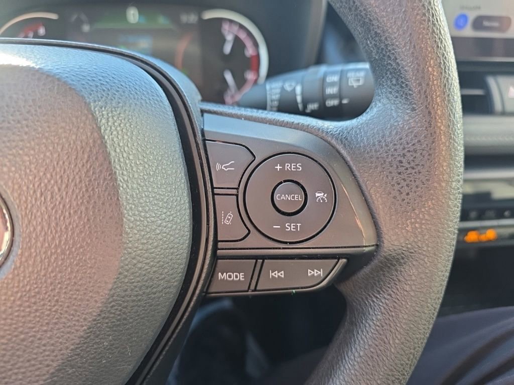 Used 2024 Toyota RAV4 XLE image 26