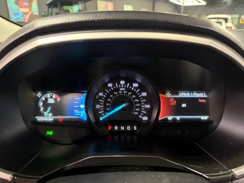 Used 2018 Ford Edge SEL w/ Equipment Group 201A AWD/4WD image 11