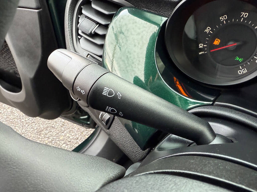 Used 2016 FIAT 500X Easy image 32