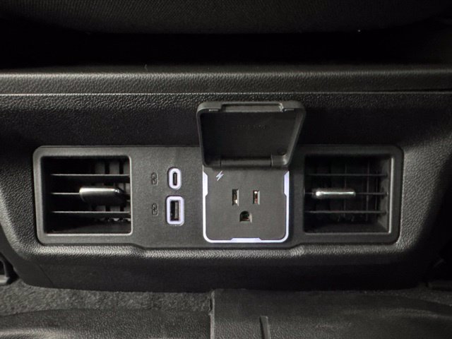 New 2026 Chevrolet Silverado 1500 LT w/ LPO, Liner Protection Package AWD/4WD image 27