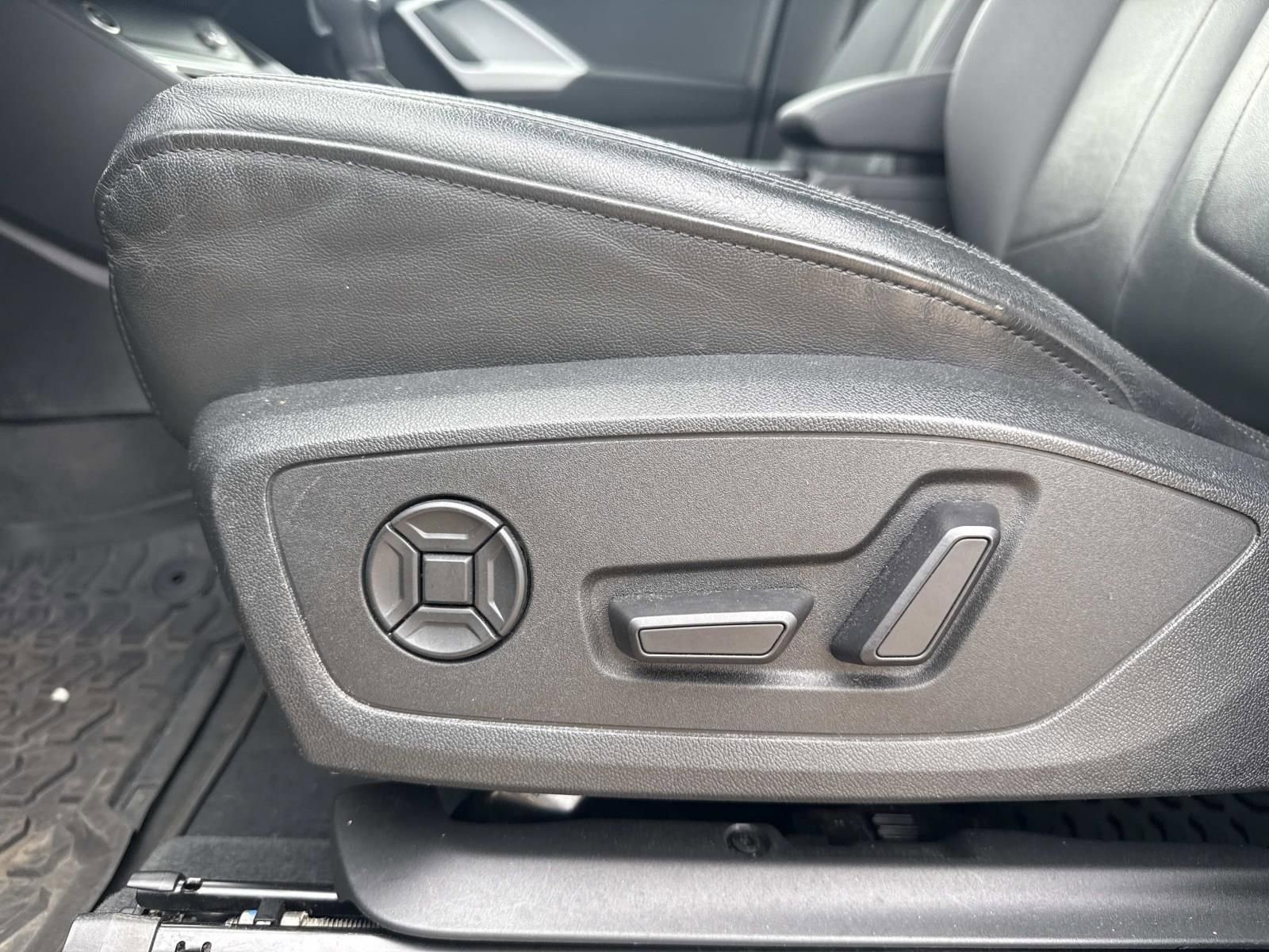 Used 2021 Audi Q3 2.0T Premium w/ Convenience Package image 17