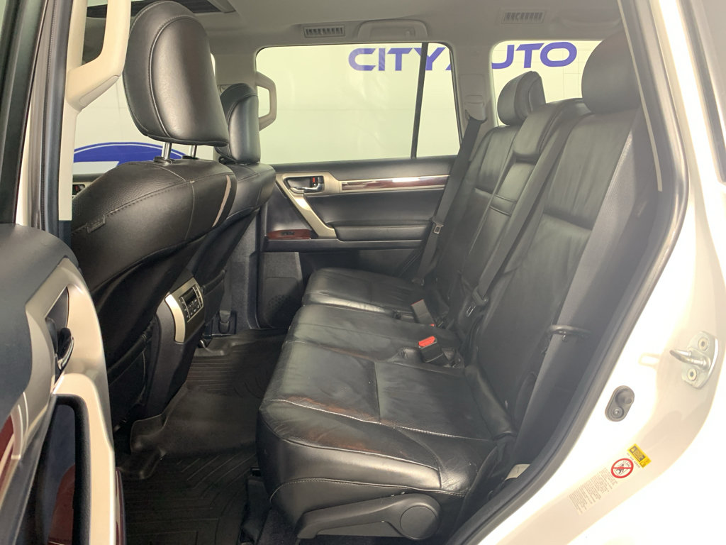Used 2014 Lexus GX 460 w/ Premium Package AWD/4WD image 32