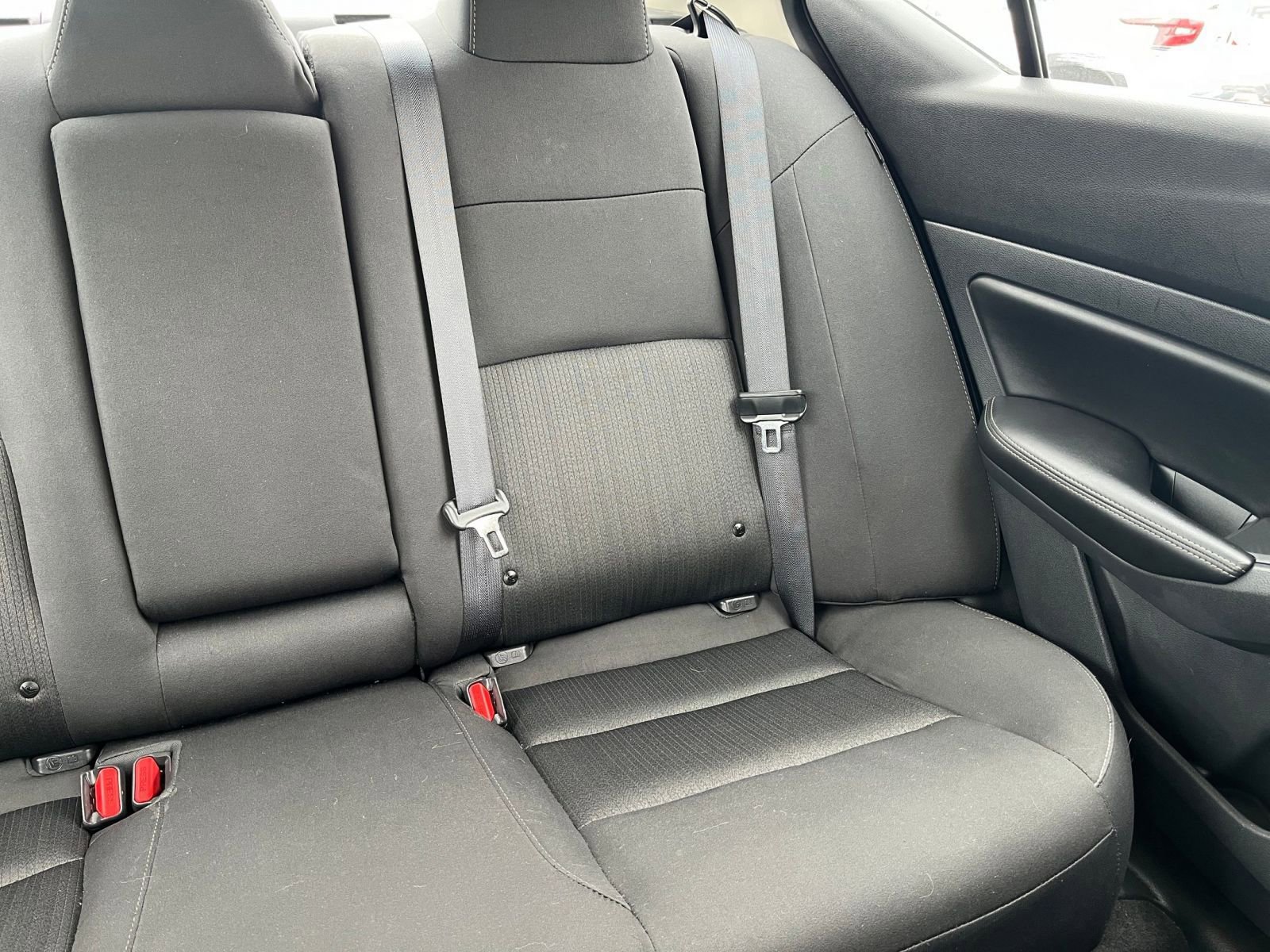 Used 2025 Nissan Altima 2.5 SV FWD image 36