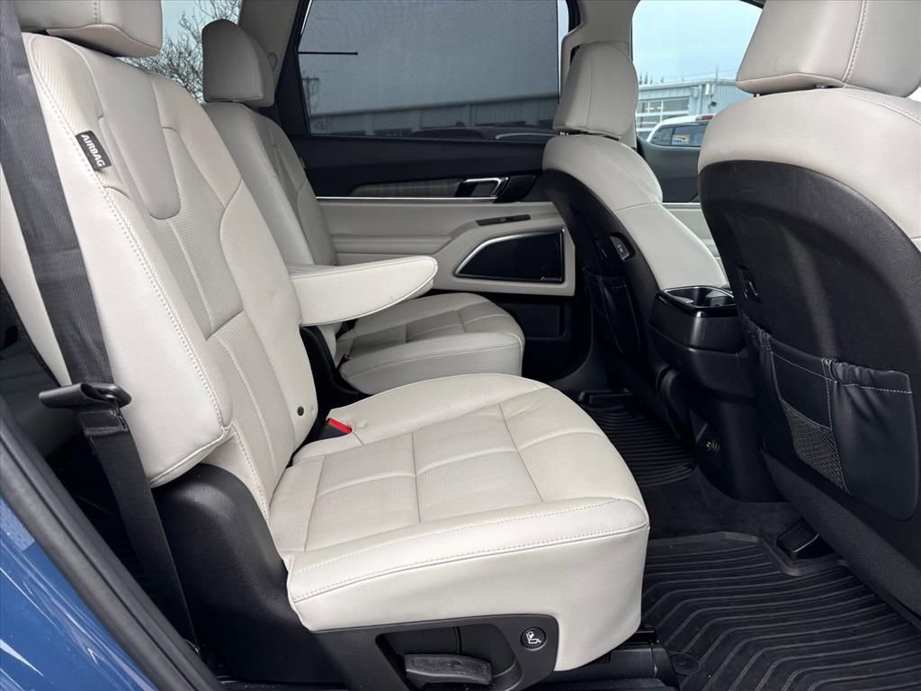 Used 2024 Kia Telluride SX w/ Towing Package image 14