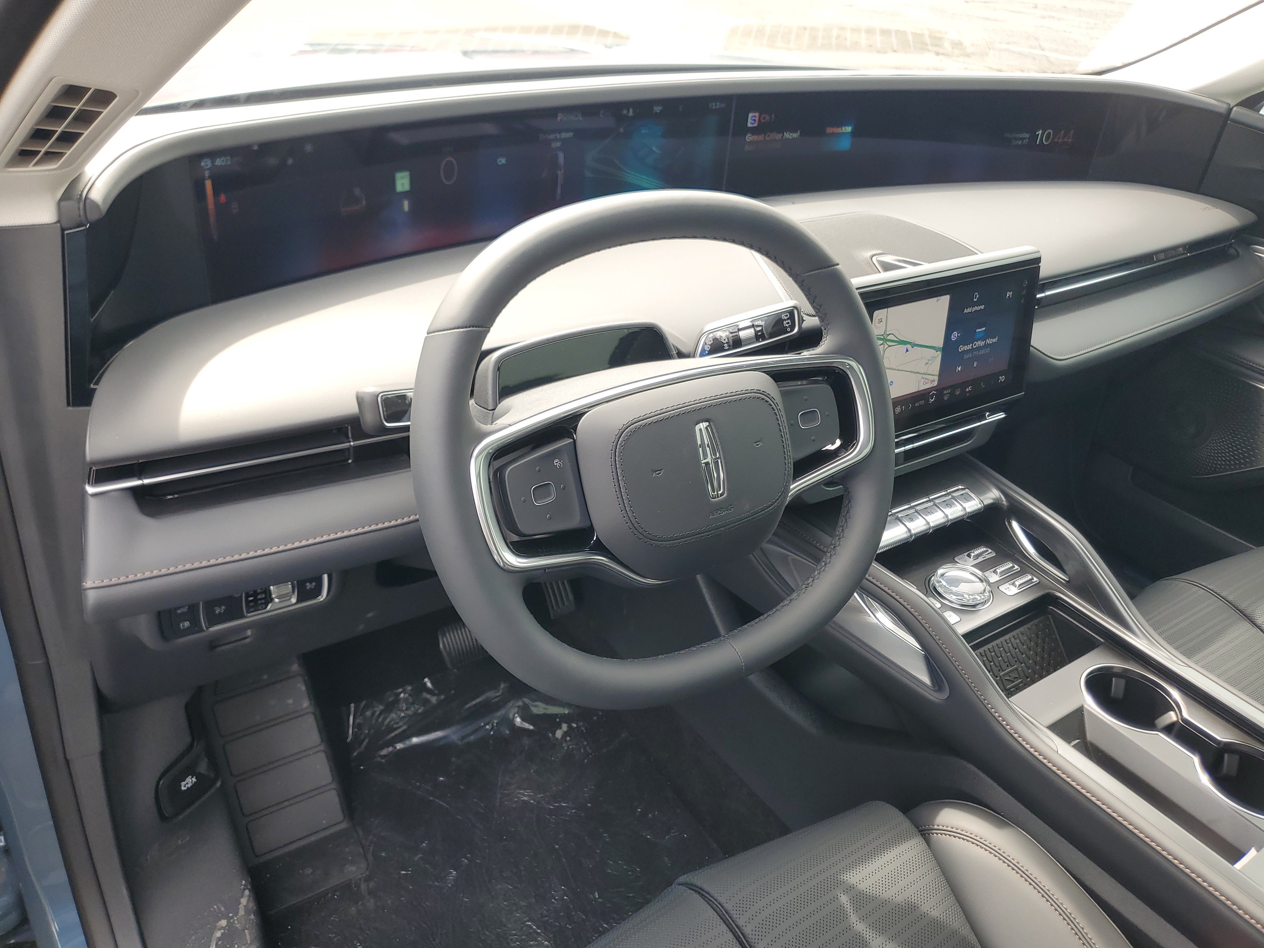 New 2026 Lincoln Nautilus Reserve AWD/4WD image 13