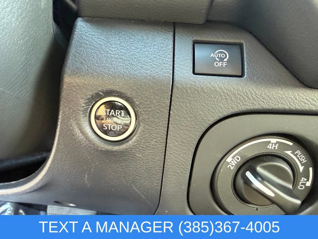 Used 2025 Nissan Frontier PRO-4X AWD/4WD image 22