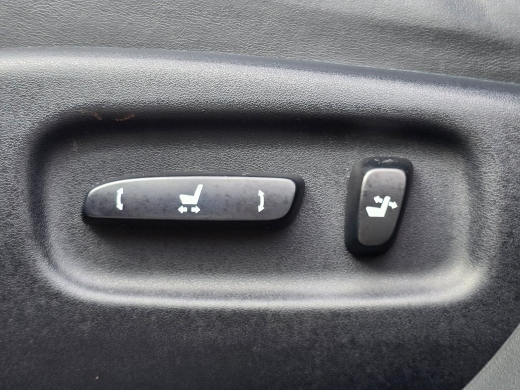 Used 2010 Lexus RX 450h AWD image 32