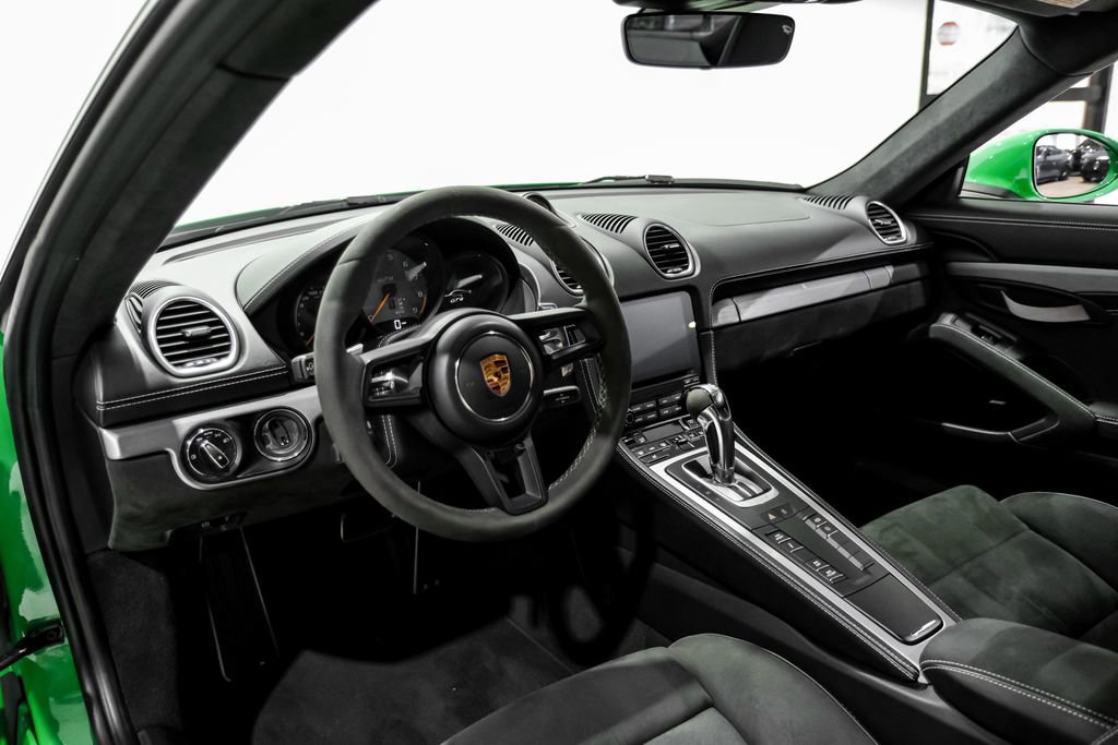 Used 2022 Porsche 718 Cayman GT4 RWD image 6