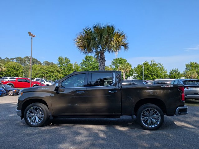 Used 2023 Chevrolet Silverado 1500 LTZ w/ LTZ Premium Package AWD/4WD image 9