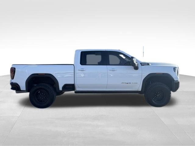 Used 2024 GMC Sierra 2500 AT4X image 4