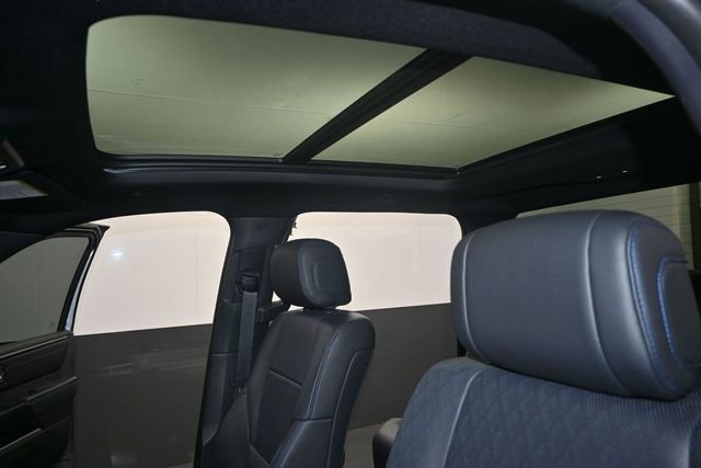 Used 2025 Toyota Tundra Platinum AWD/4WD image 9