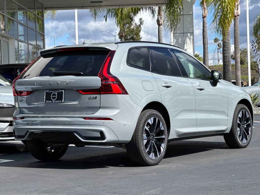 New 2026 Volvo XC60 B5 Plus w/ Climate Package image 5