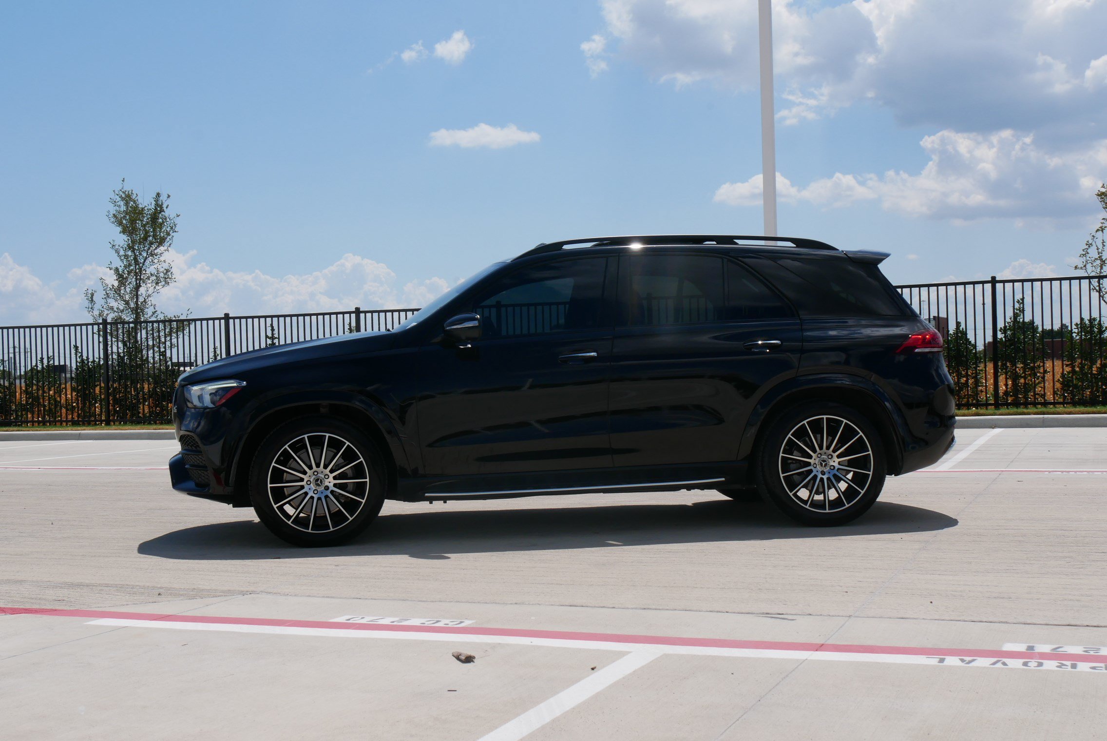 Used 2023 Mercedes-Benz GLE 450 4MATIC image 6