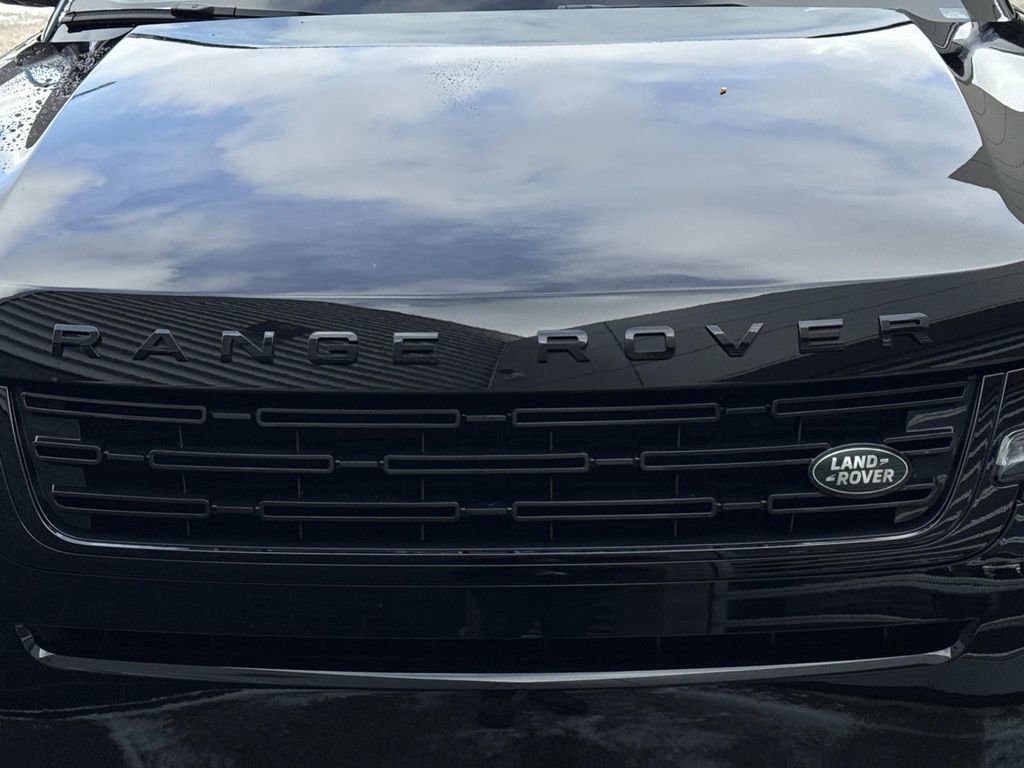 Certified 2025 Land Rover Range Rover Evoque S image 10