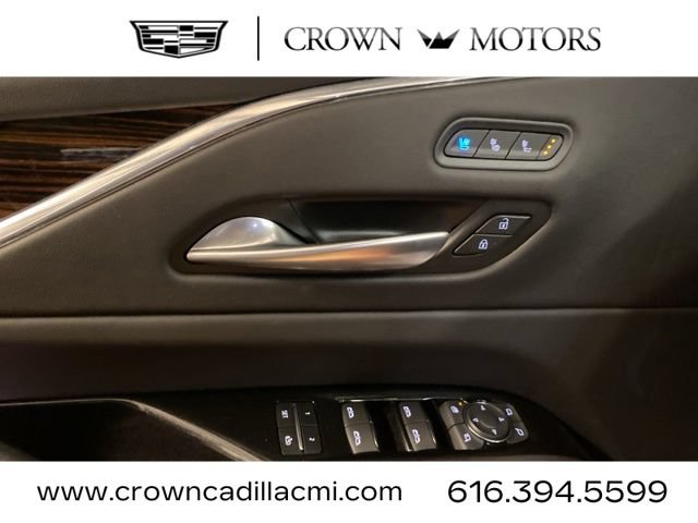 Certified 2024 Cadillac Escalade Premium Luxury AWD/4WD image 17