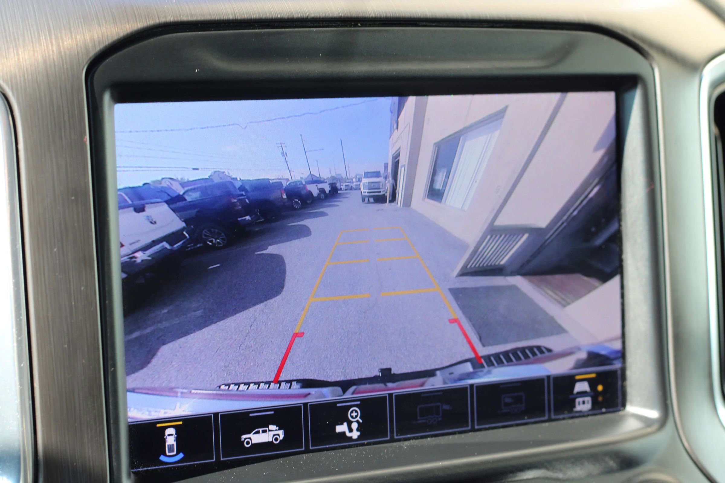 Used 2022 GMC Sierra 2500 AT4 w/ Gooseneck/5TH Wheel Package image 19