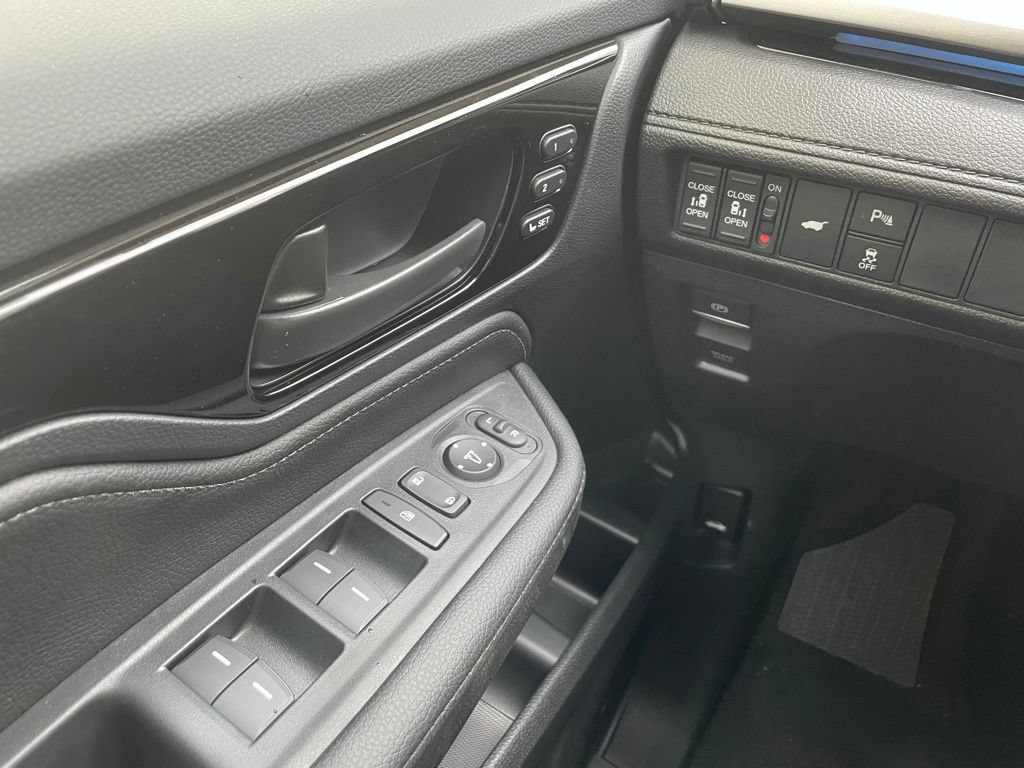 New 2026 Honda Odyssey Touring image 18