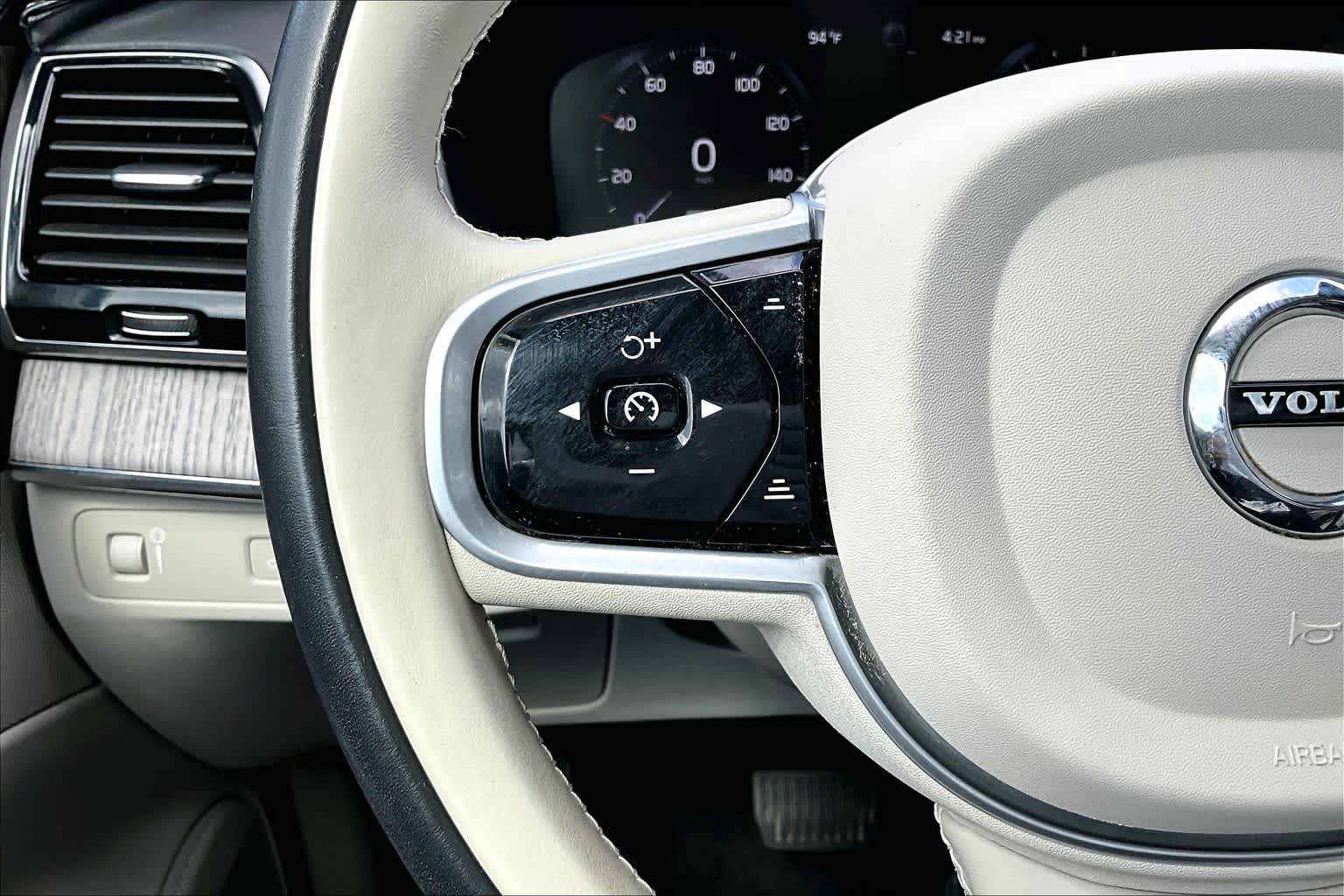 Used 2022 Volvo XC90 T6 Inscription AWD/4WD image 22
