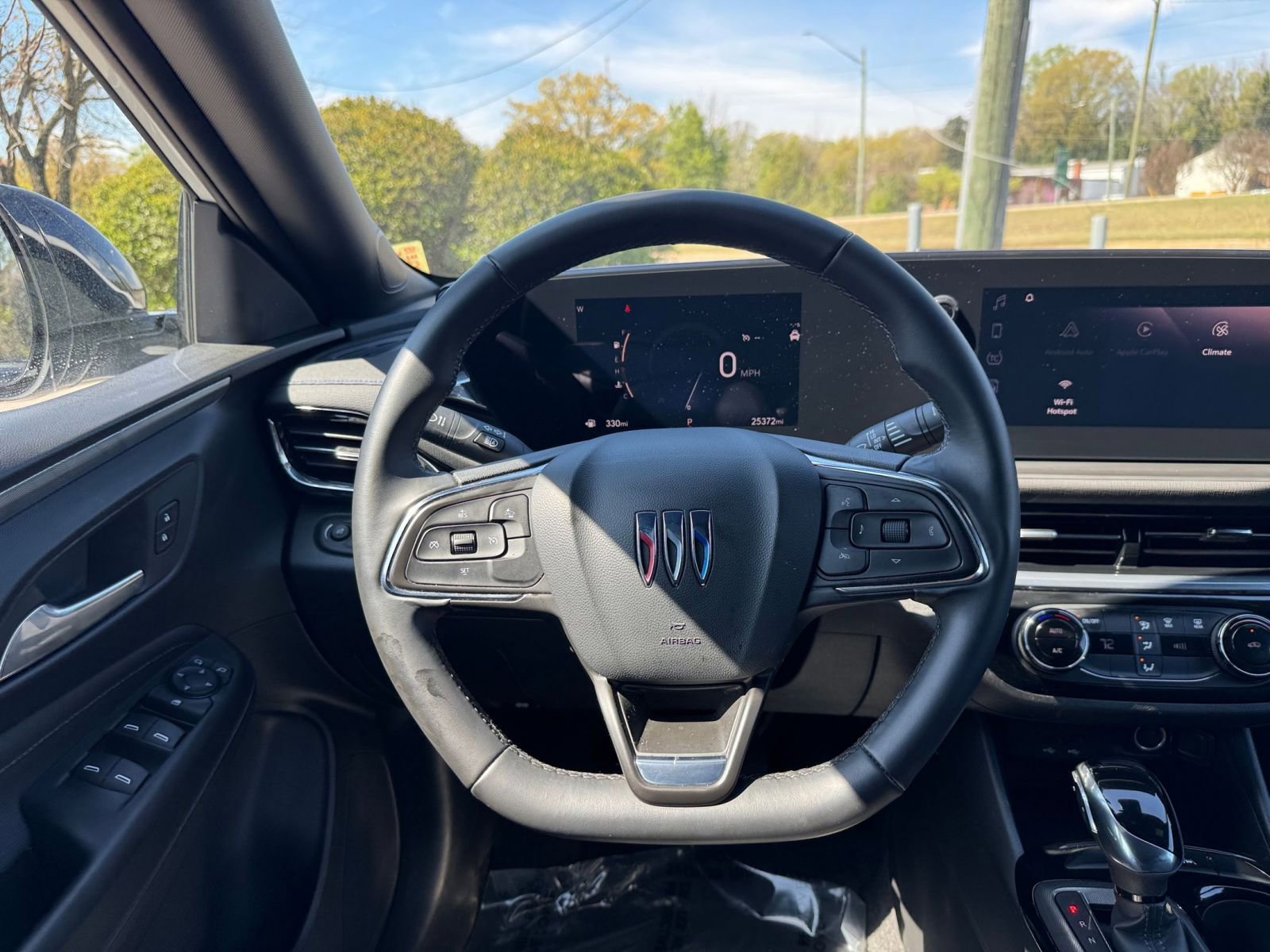 Used 2025 Buick Envista Sport Touring image 30