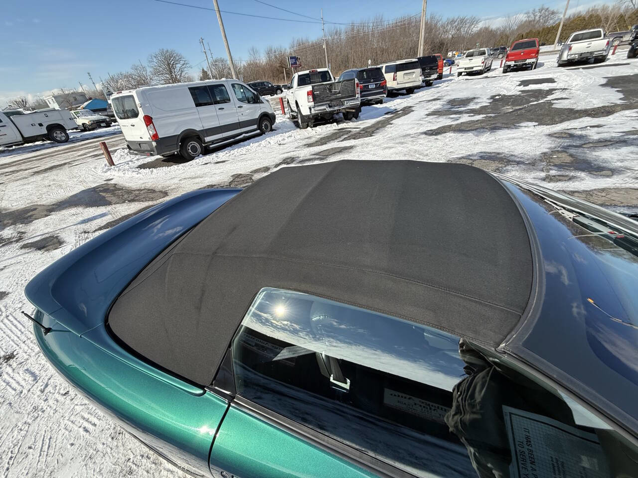 Used 2001 Pontiac Firebird Trans Am image 31