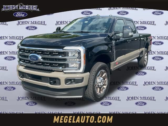 New 2026 Ford F350 King Ranch w/ FX4 Off-Road Package