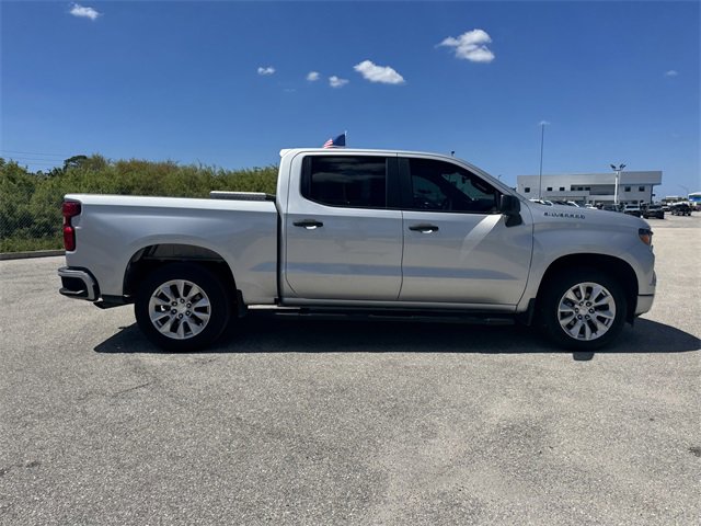 Used 2022 Chevrolet Silverado 1500 Custom image 3