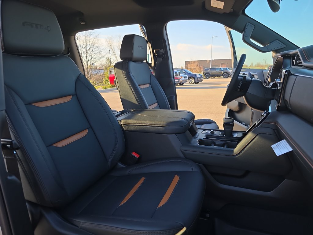 New 2026 GMC Sierra 1500 AT4 w/ AT4 Premium Package AWD/4WD image 10