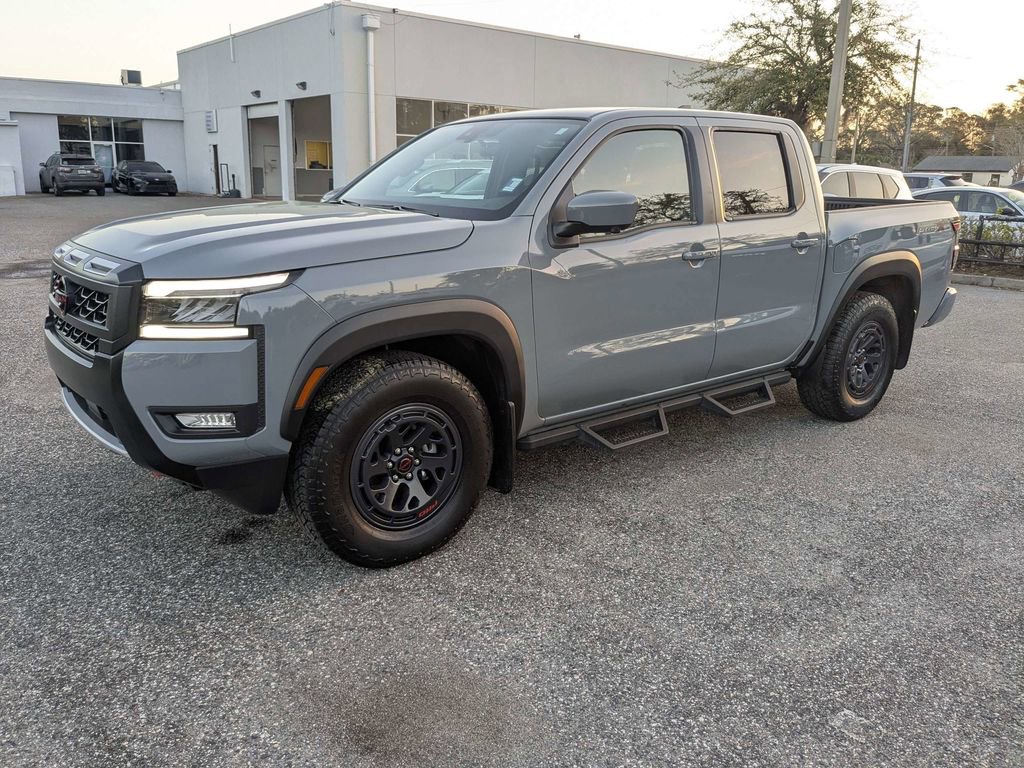 Used 2025 Nissan Frontier Pro-X w/ Pro Convenience Package RWD image 7