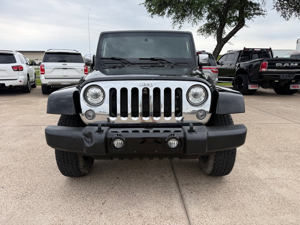 Used 2017 Jeep Wrangler Unlimited Sahara w/ Mopar Chrome Edition Group AWD/4WD image 2