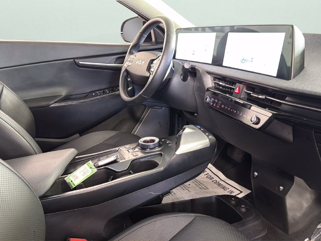 Used 2024 Kia EV6 Wind RWD image 35