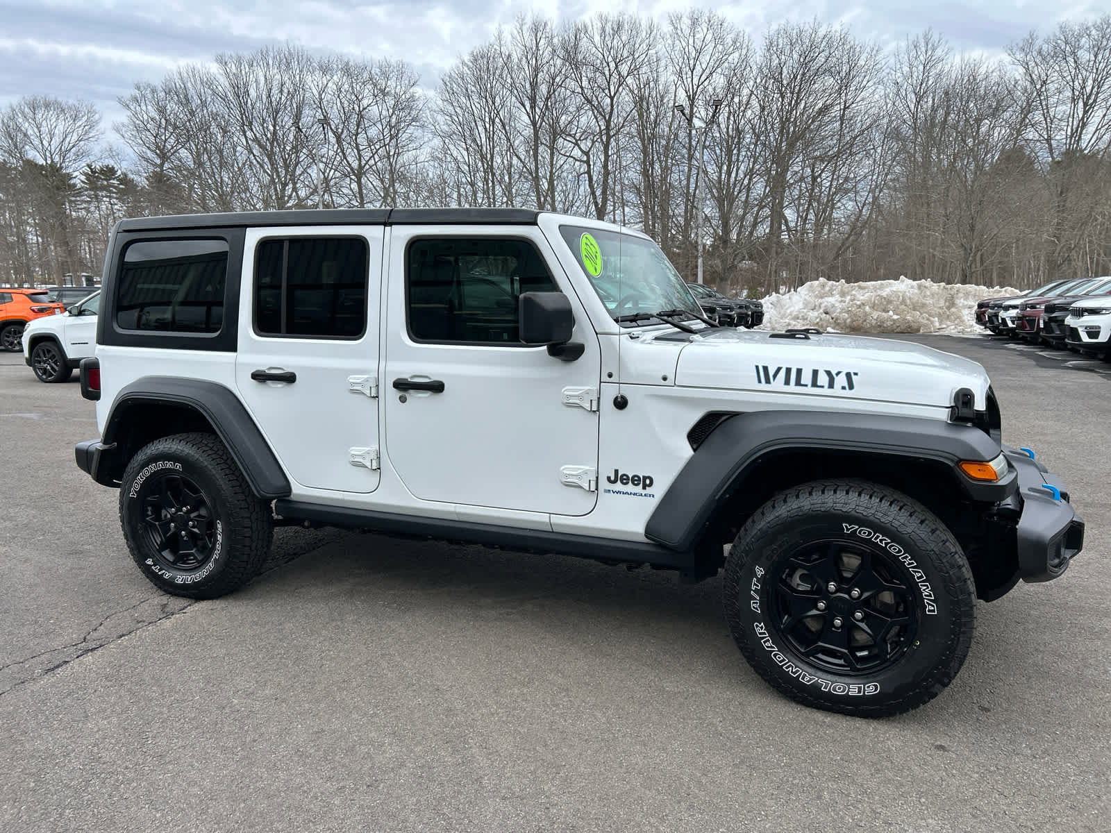Used 2023 Jeep Wrangler Unlimited image 3