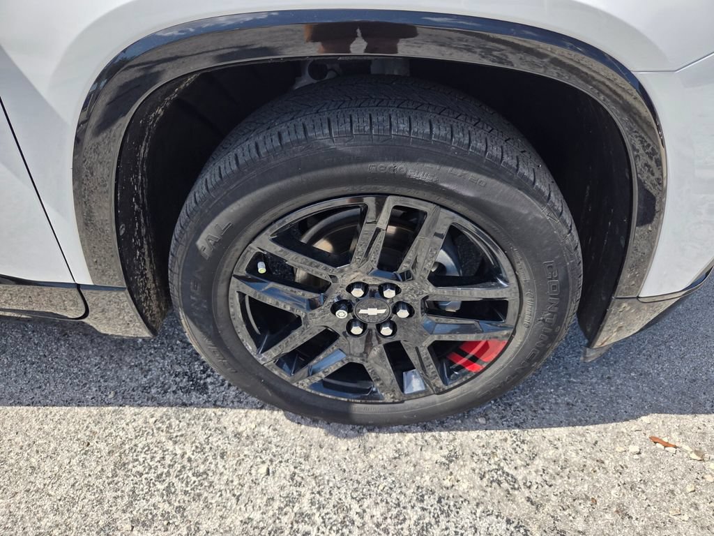 Used 2020 Chevrolet Traverse Premier w/ Redline Edition FWD image 19