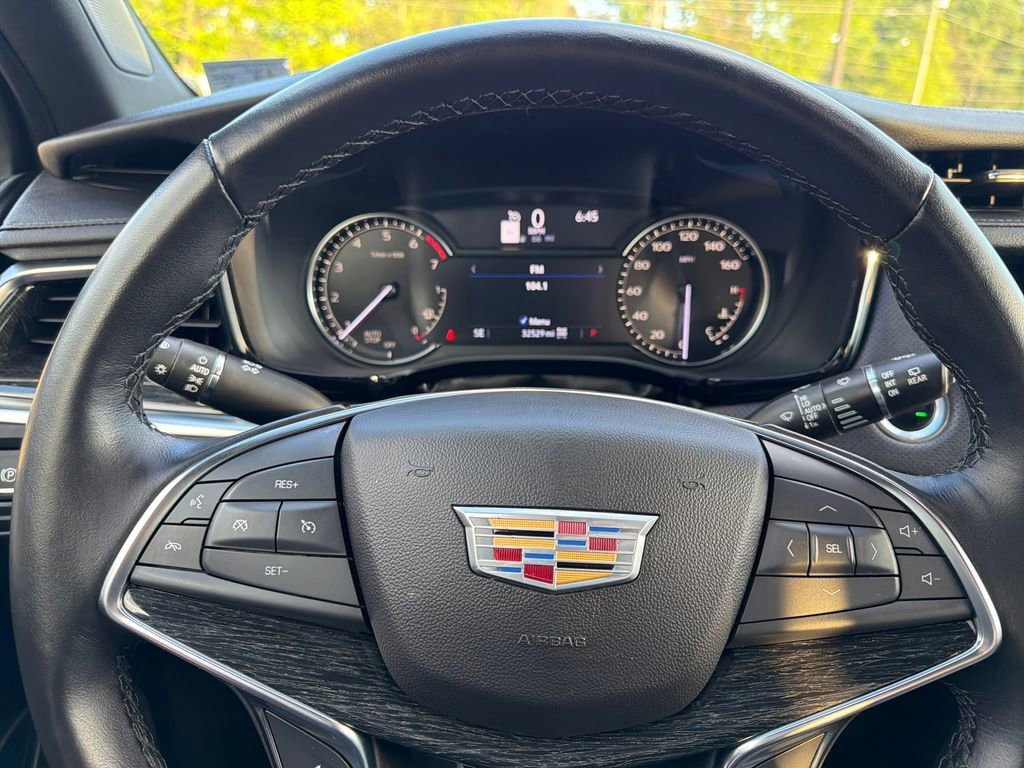 Certified 2023 Cadillac XT5 Premium Luxury AWD/4WD image 5