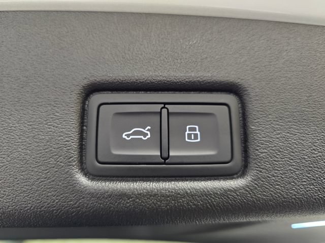 Certified 2025 Audi Q5 Premium Plus w/ Premium Plus AWD/4WD image 34