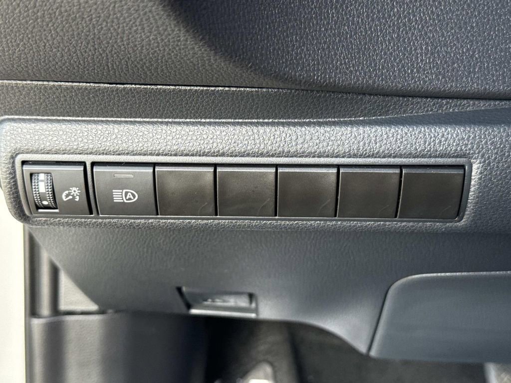 Used 2024 Toyota Corolla SE FWD image 39