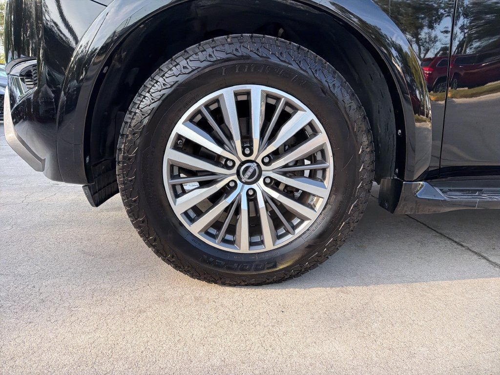Used 2021 Nissan Armada SL w/ Captain's Chairs Package RWD image 11