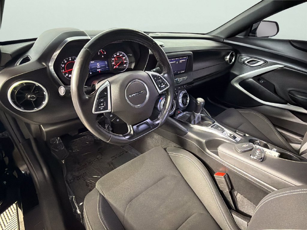 Used 2020 Chevrolet Camaro LS RWD image 18
